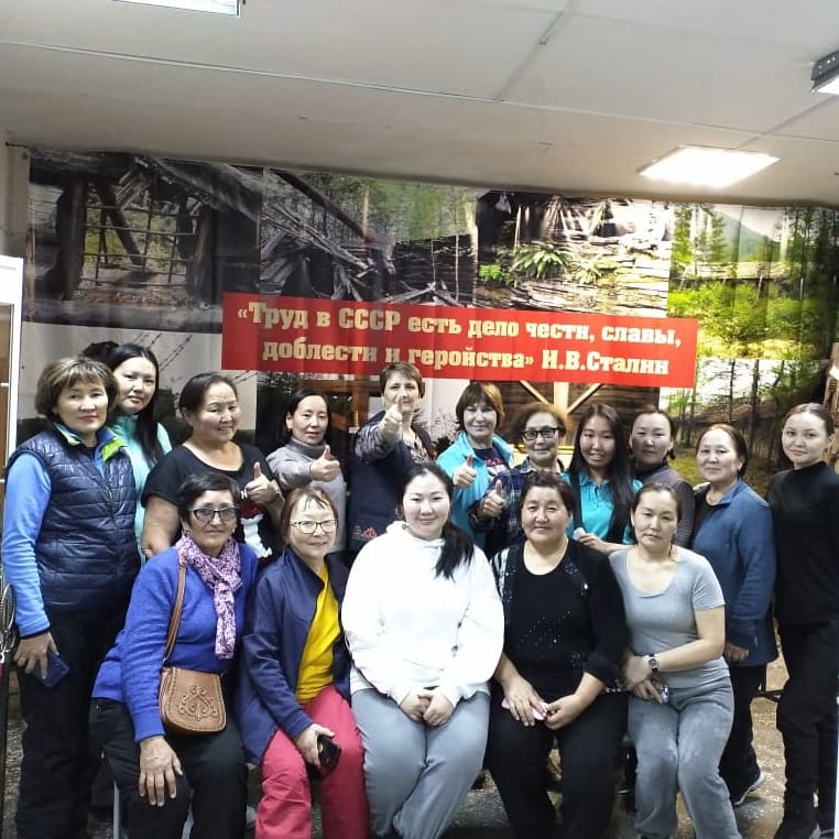 туристы туристы